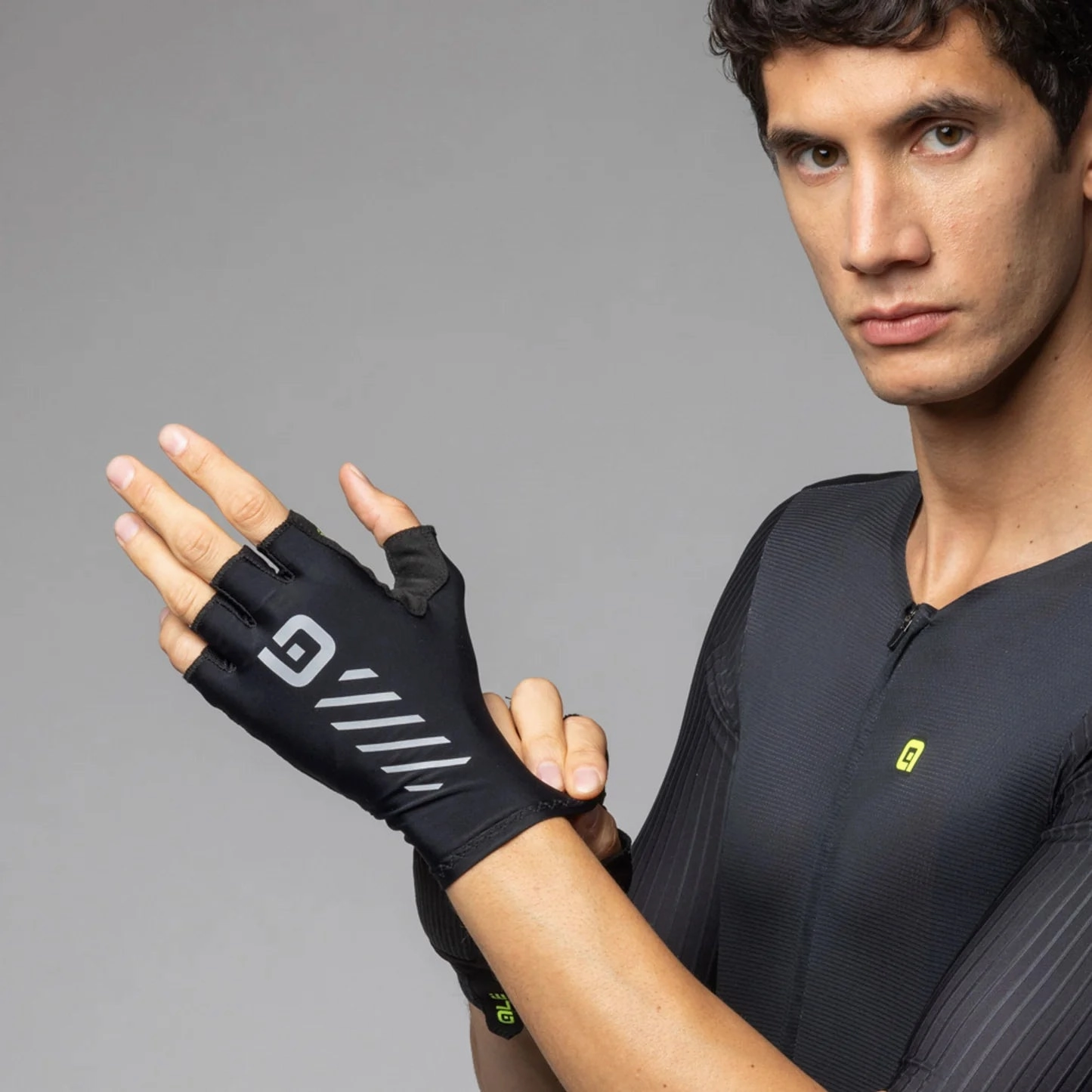 Ale Ciak gloves - Black