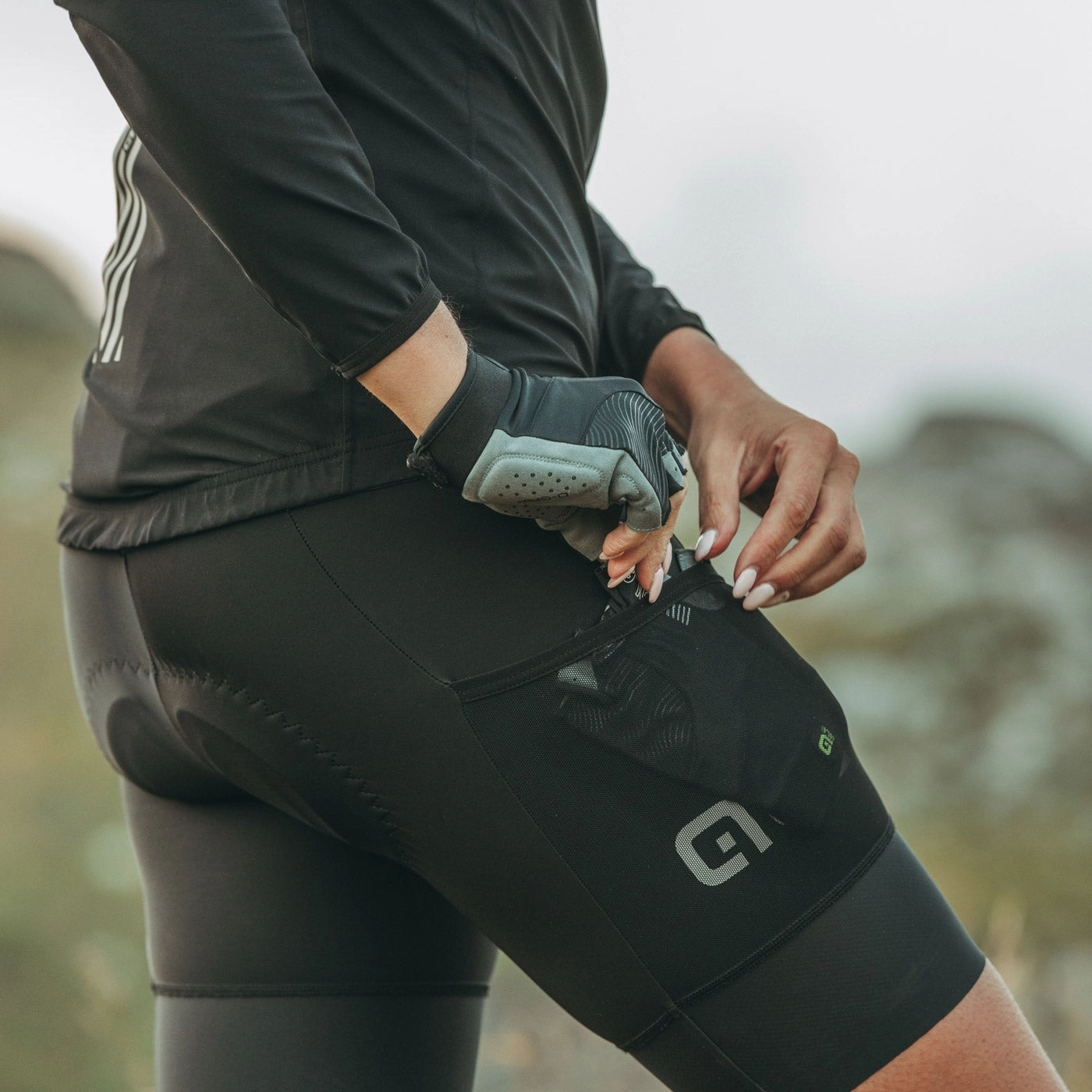 Ale Off Road Stones Cargo women bib shorts - Black