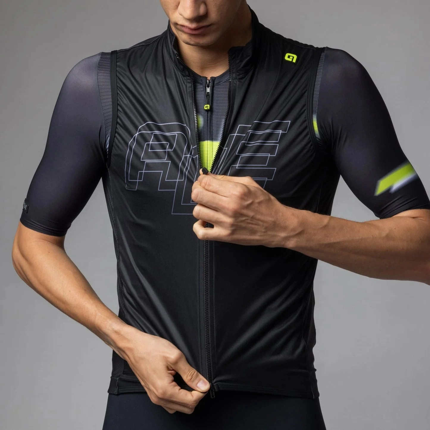 Ale PR-E Sauvage vest - Black