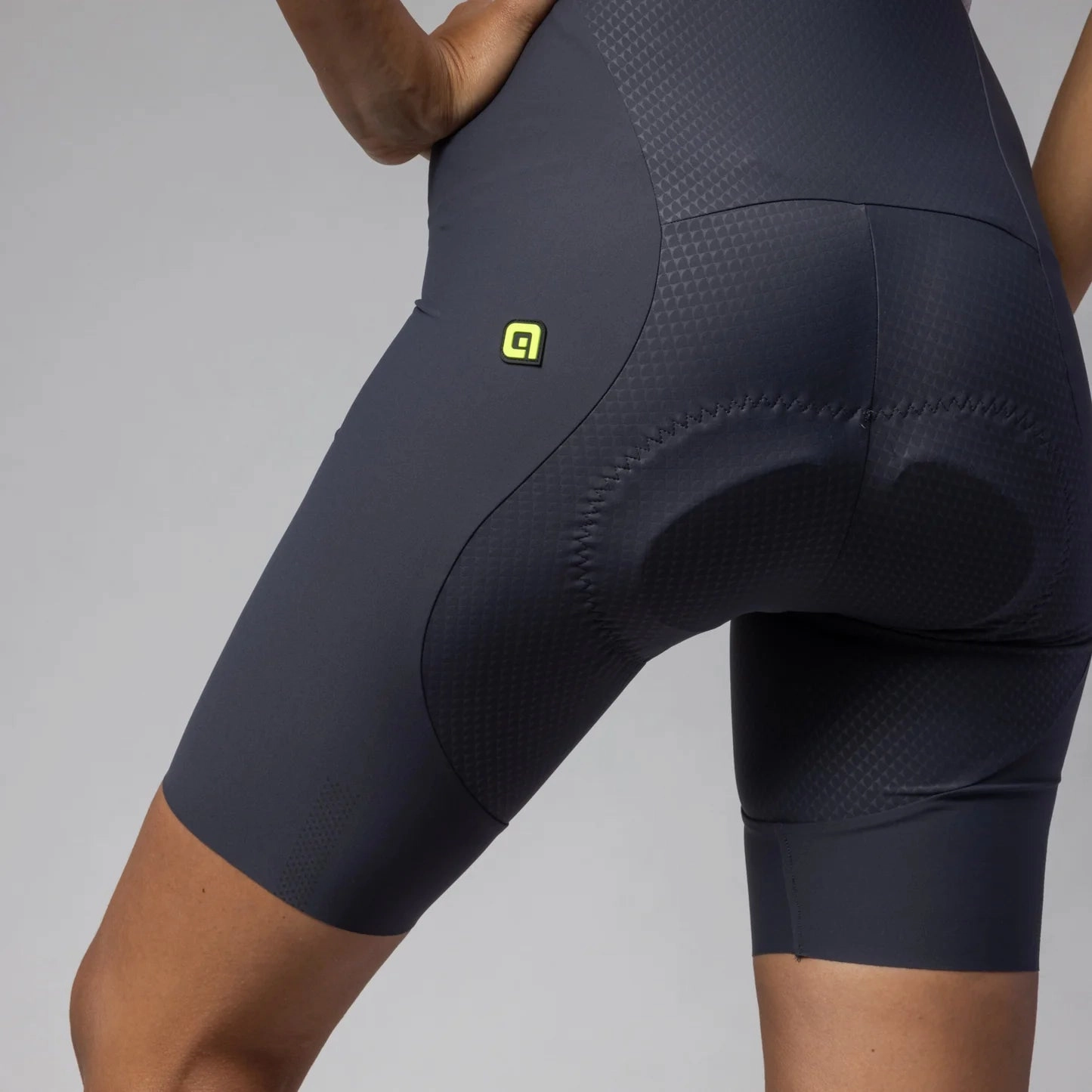 Ale R-EV1 Voltage women bibshort - Dark grey