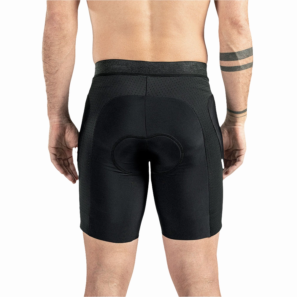 Bluegrass Aura under short - Black