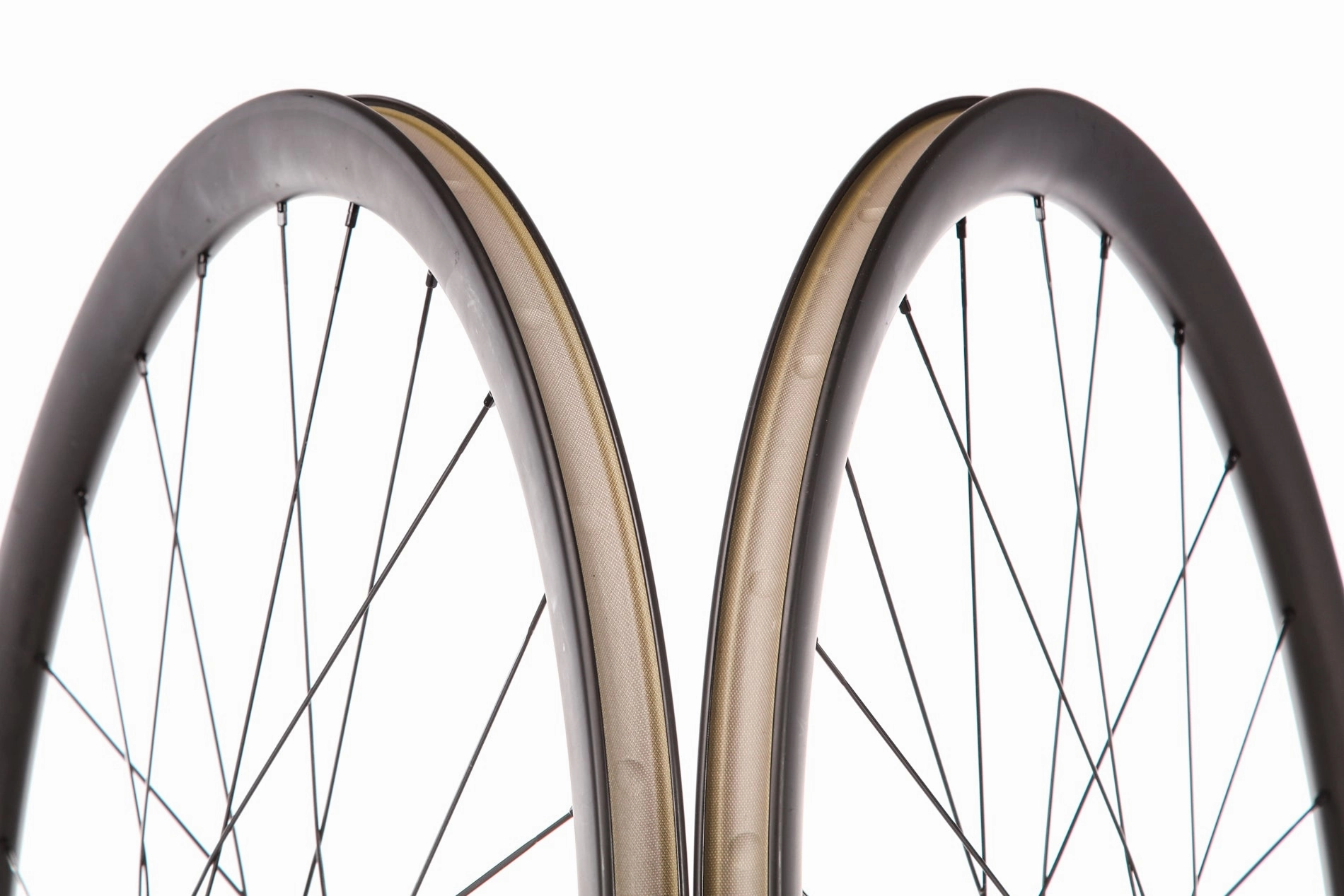Bontrager Aeolus Elite 35 TLR Carbon Tubeless 700c Wheelset