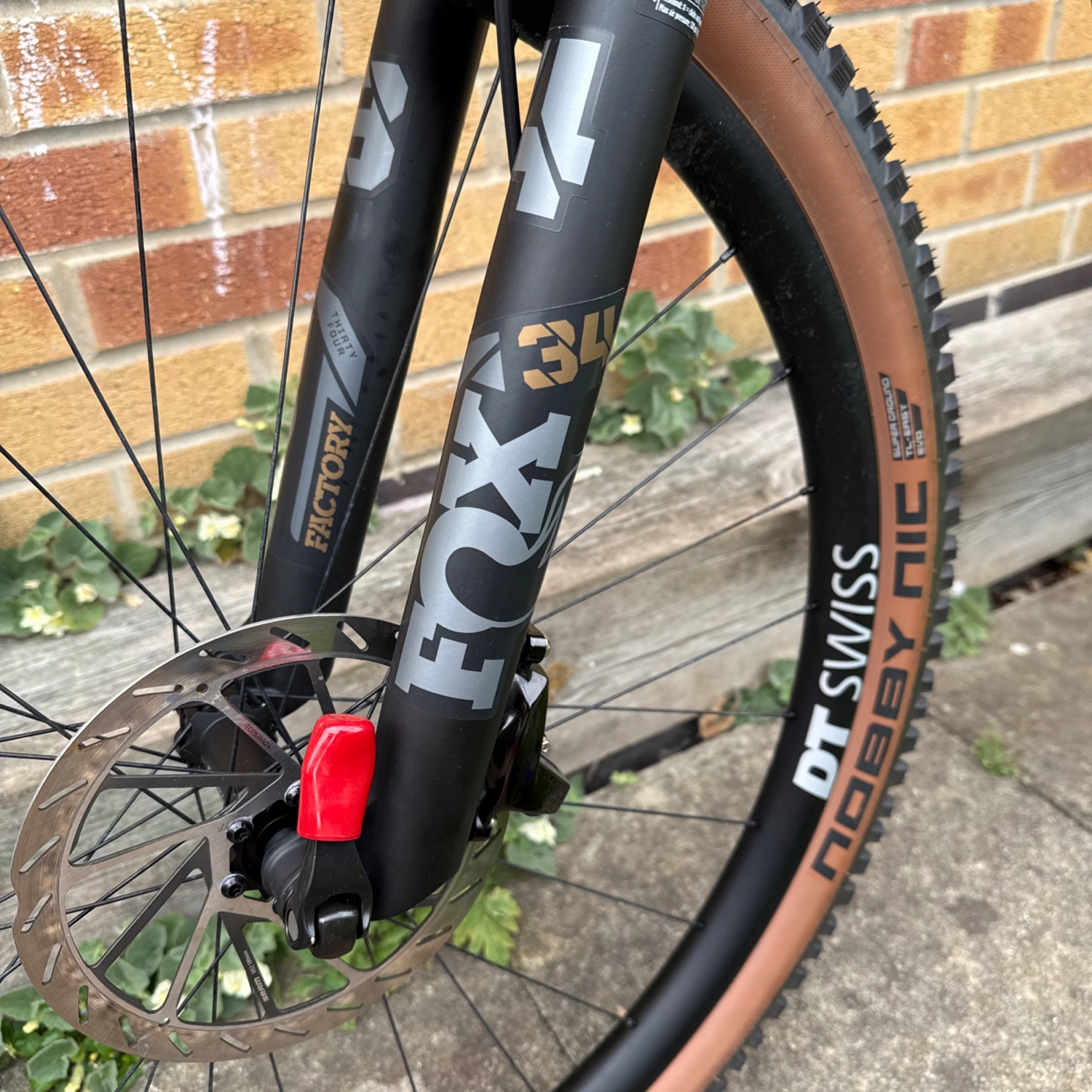 Canyon Neuron CF 9 SL 2023