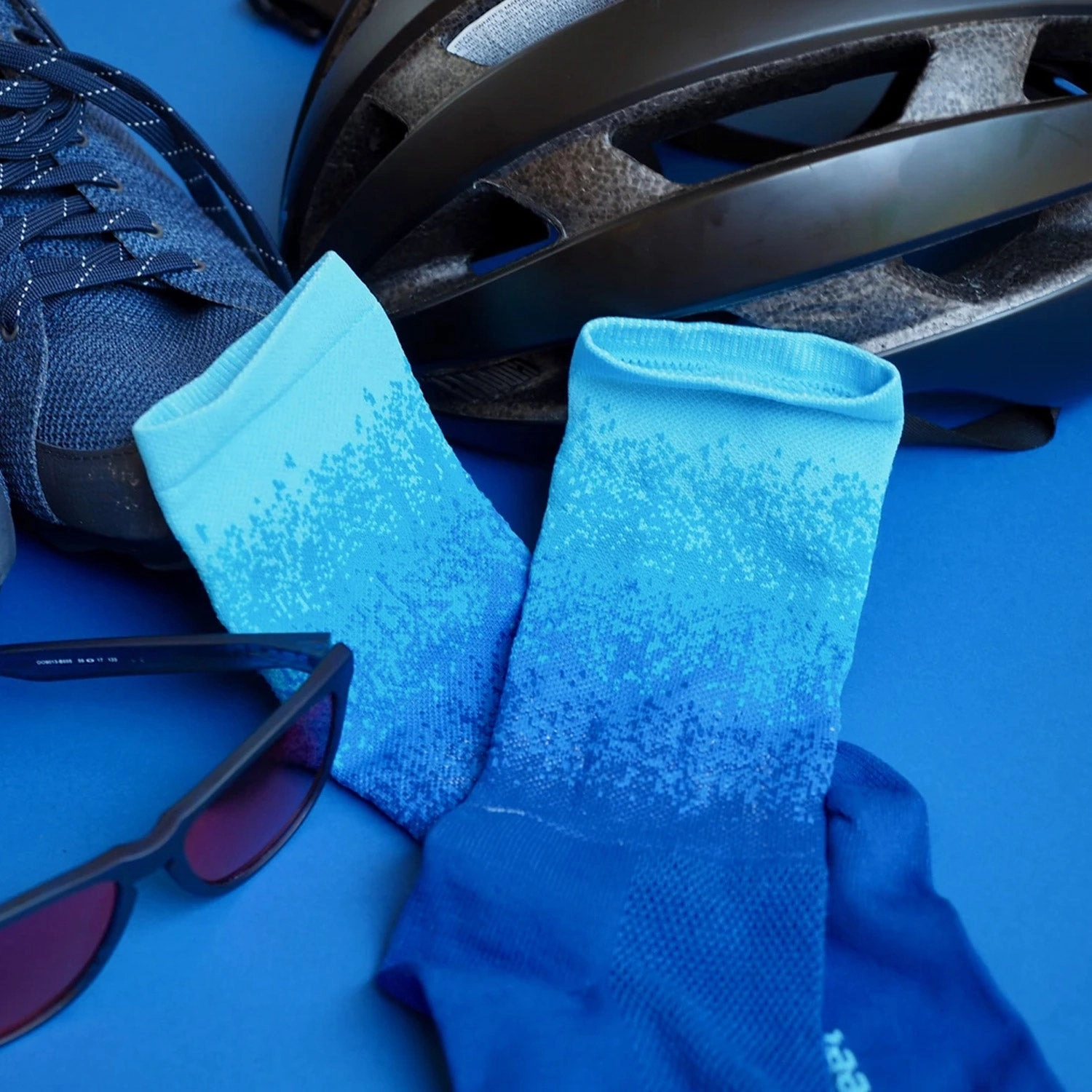 DeFeet Aireator 6 socks - Ombre blue
