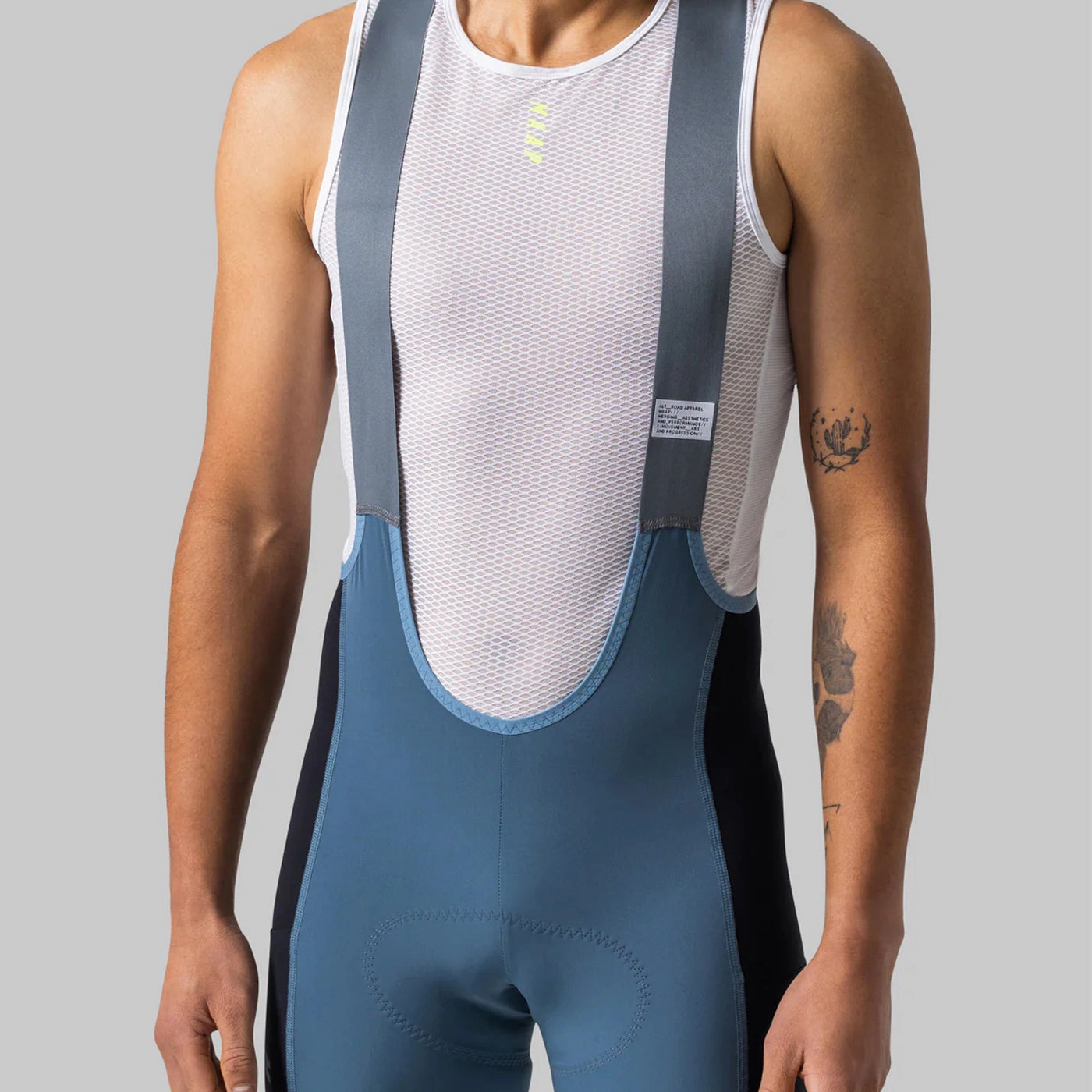 Maap Alt_Road Cargo bib shorts - Blue