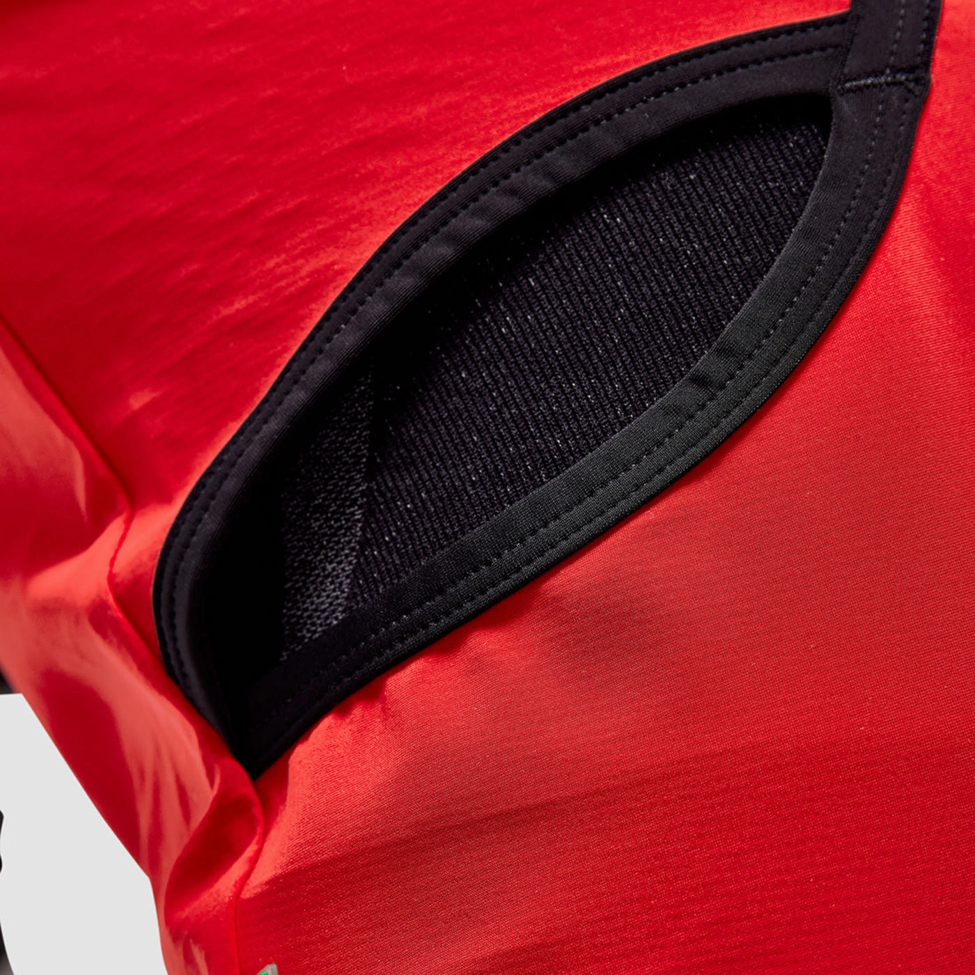 Pissei Vento Light vest - Red