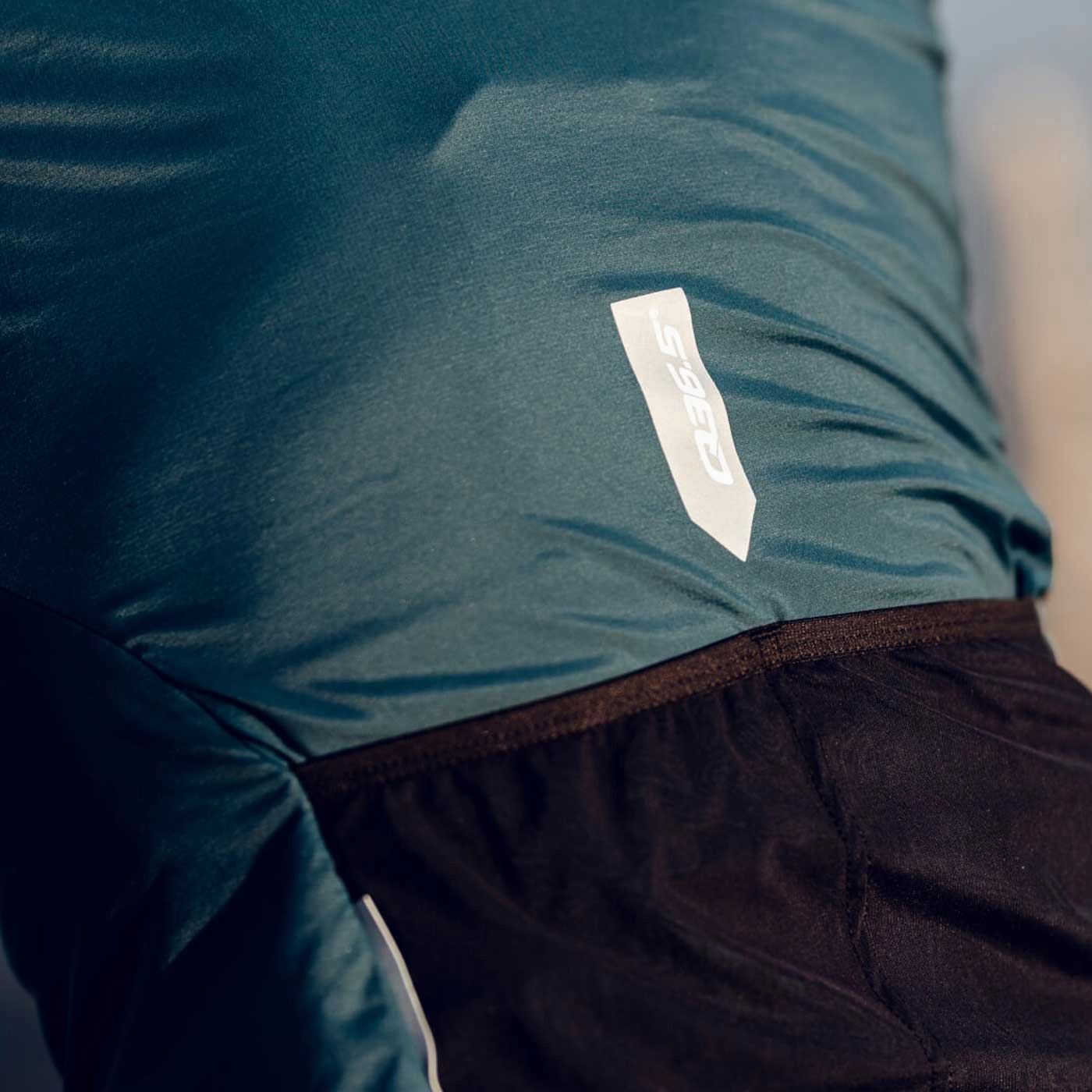 Q36.5 Adventure Insulation wind vest - azul verde