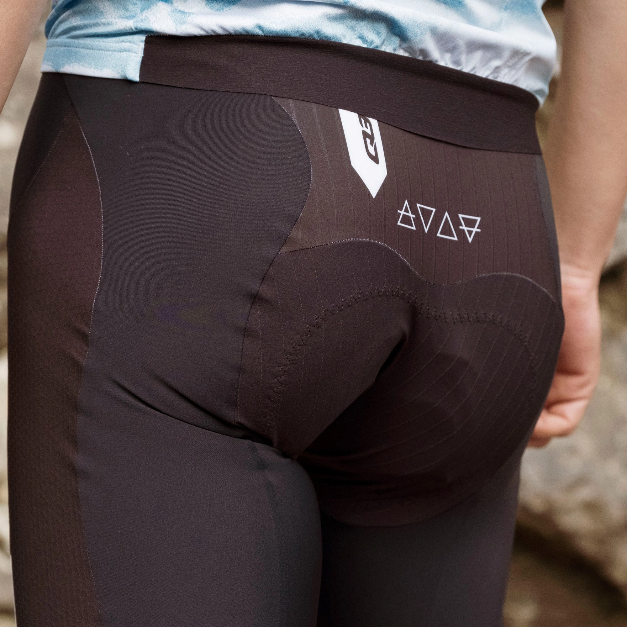 Q36.5 Elements Bib Shorts