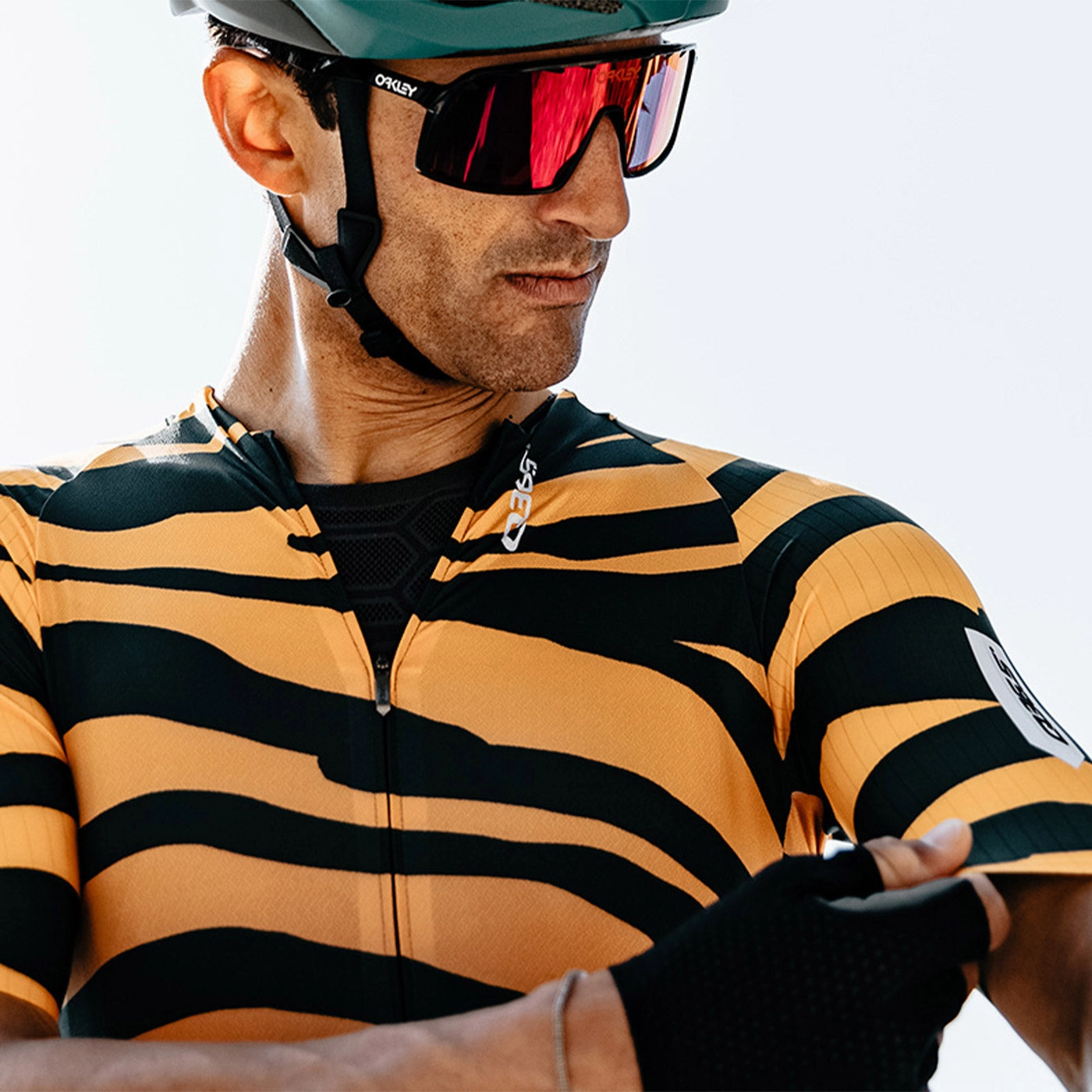 Q36.5 R2 Tiger jersey - Orange