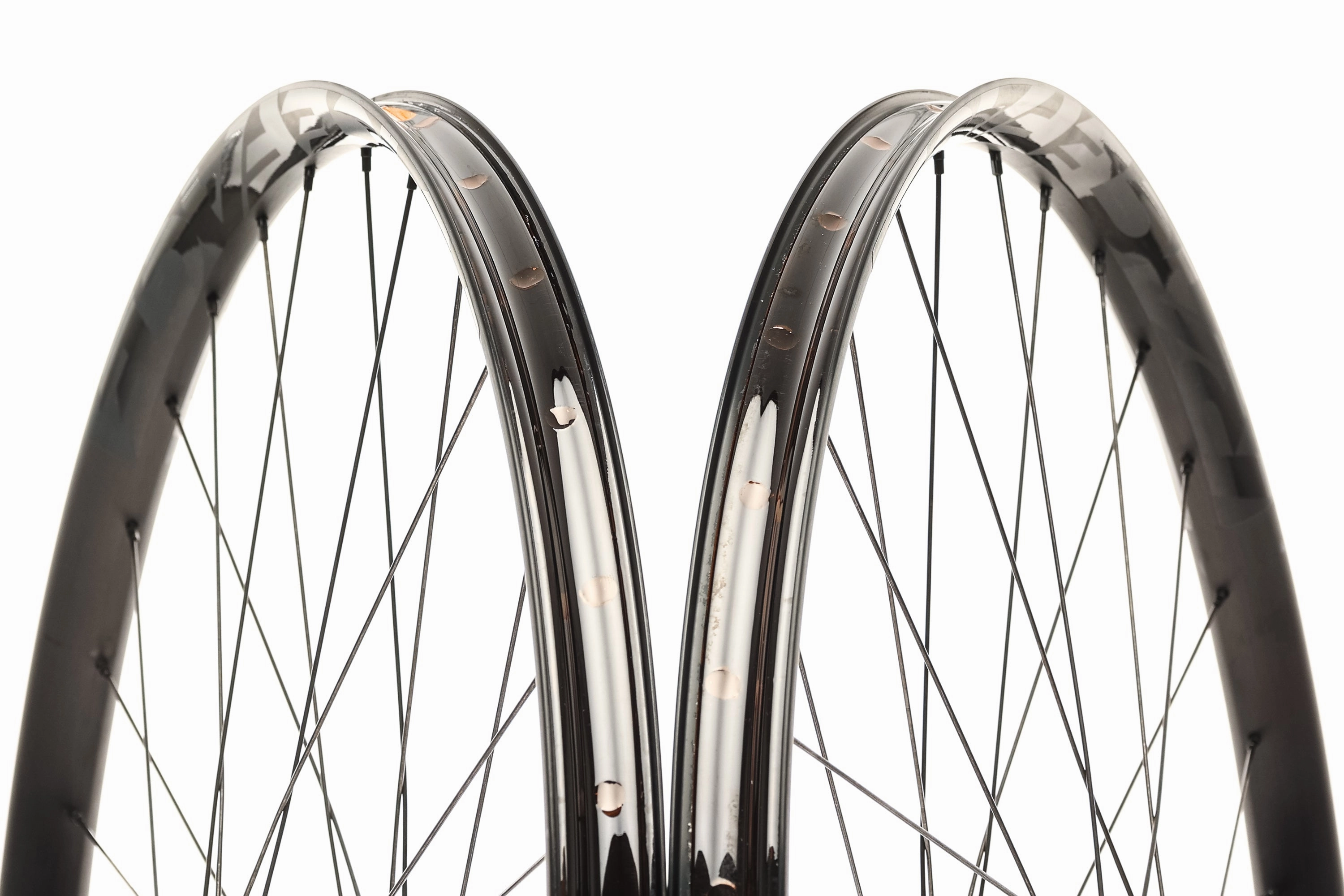 Race Face AR30 Aluminum Tubeless 29 Wheelset