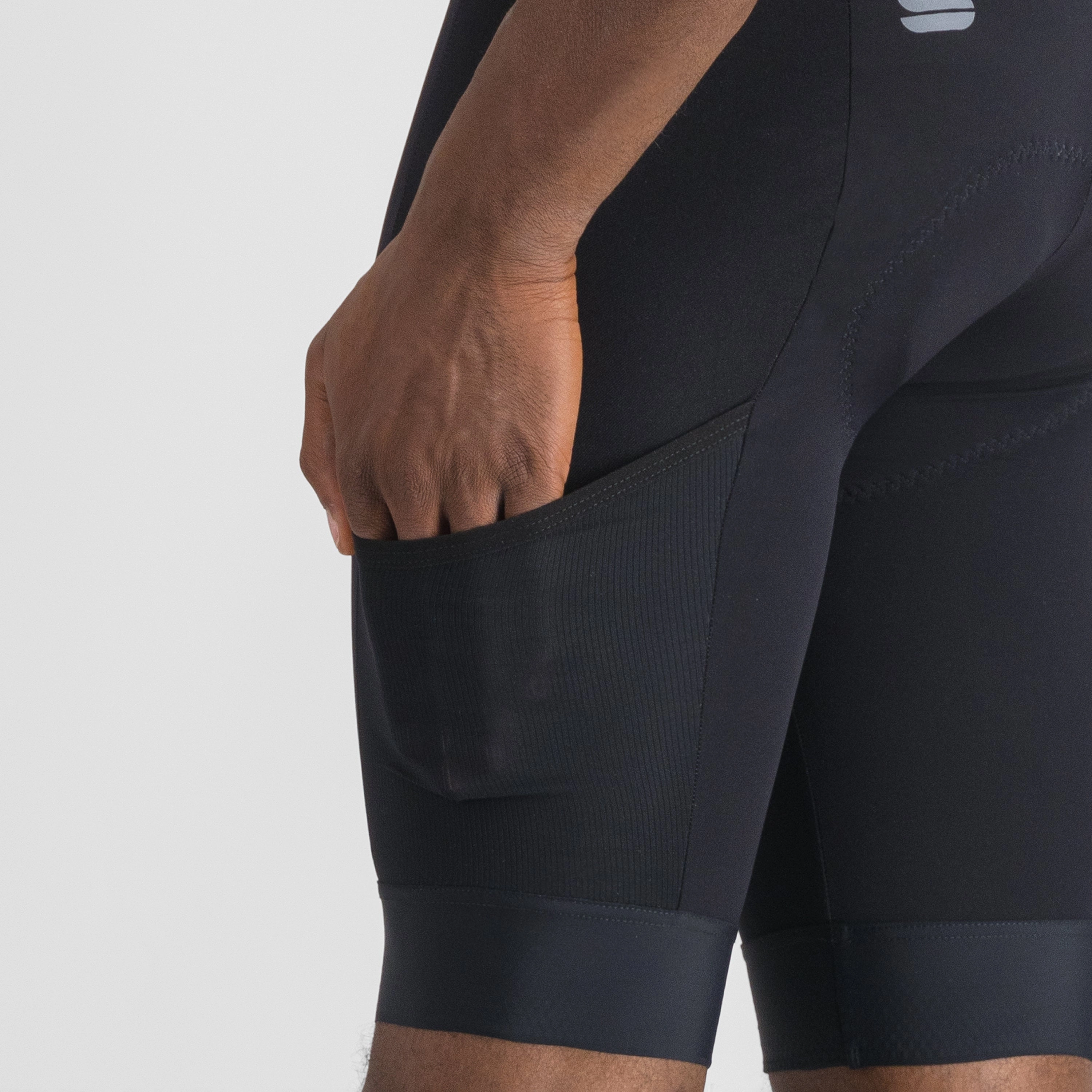 Sportful Supergiara 2 bibshorts - Black
