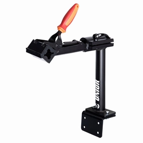 Wall or bench mount clamp, manually adjustable