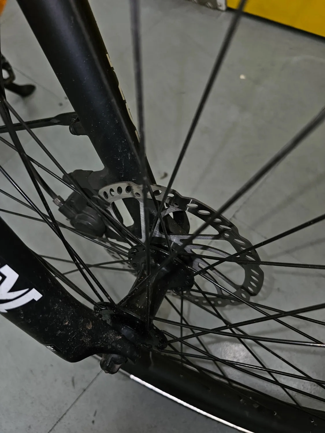 WISPER Wayfarer h9 hub 2023
