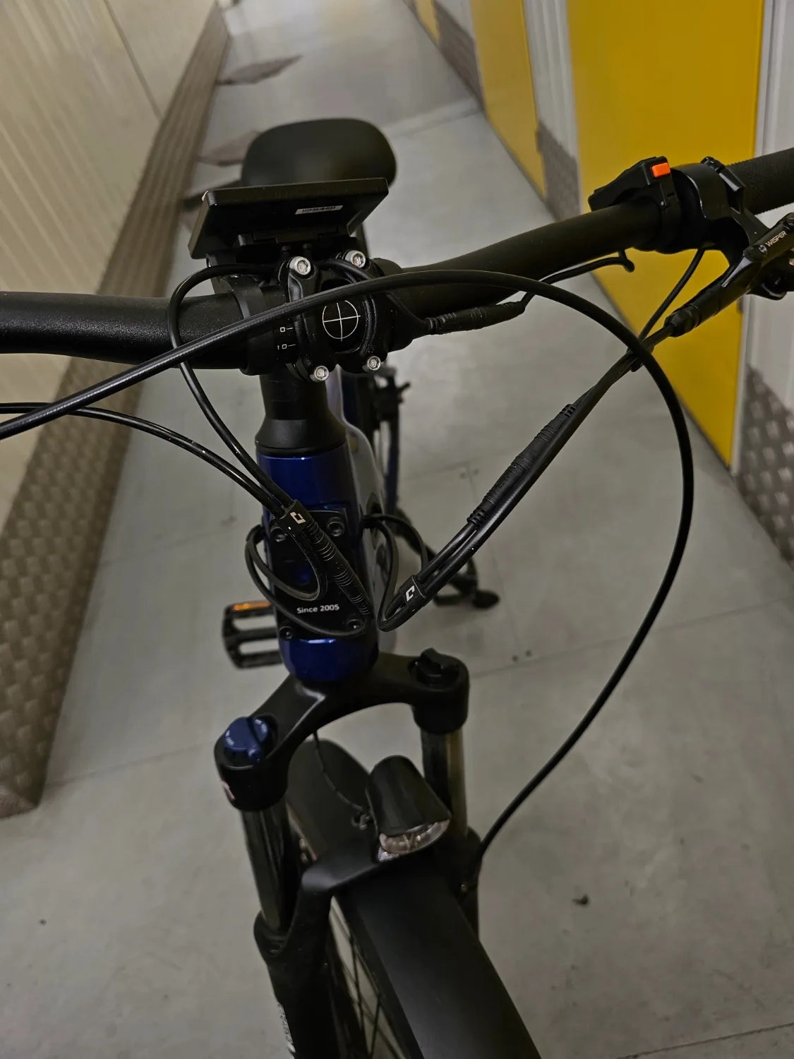WISPER Wayfarer h9 hub 2023