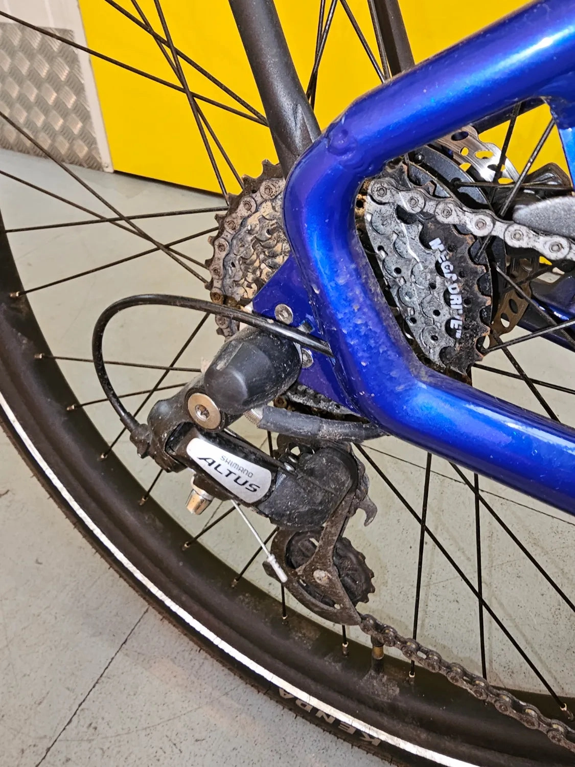 WISPER Wayfarer h9 hub 2023